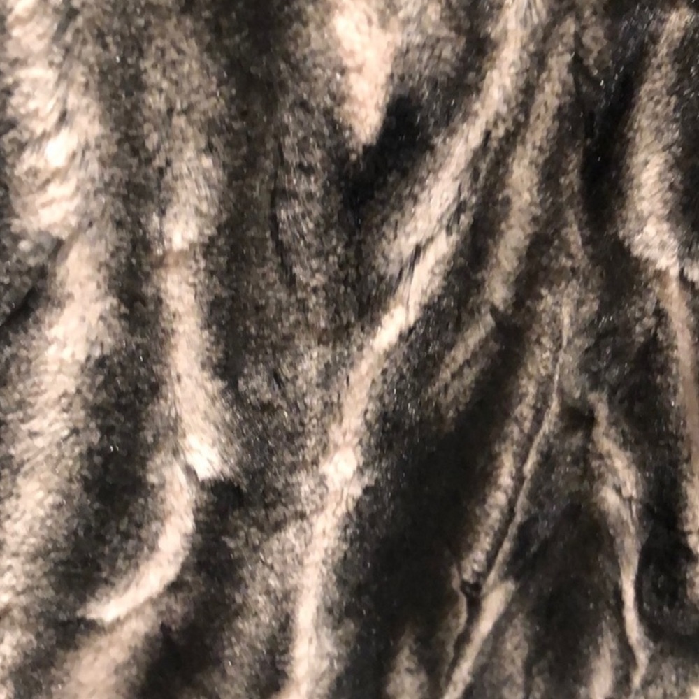 Faux Fur Vest By Tart Collections Nordstrom - Picture 3 of 5
